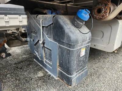 Chevrolet 6500XD DEF Tank