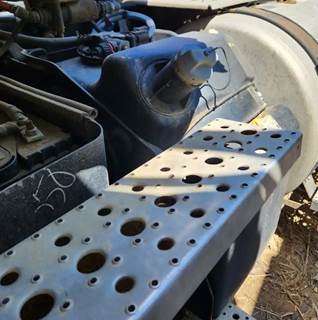 Freightliner Cascadia 113 DEF Tank