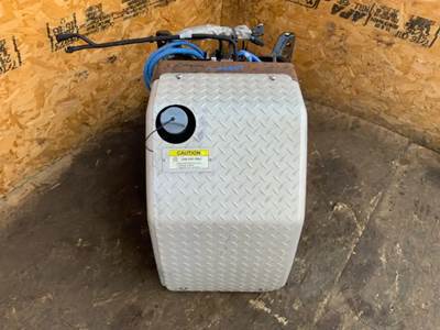 Freightliner Cascadia 125 DEF Tank