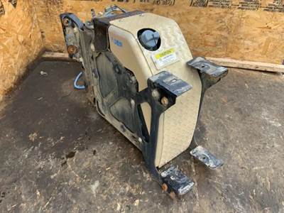 Freightliner Cascadia 125 DEF Tank