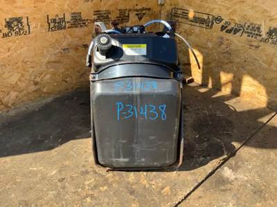 Freightliner Cascadia 125 DEF Tank