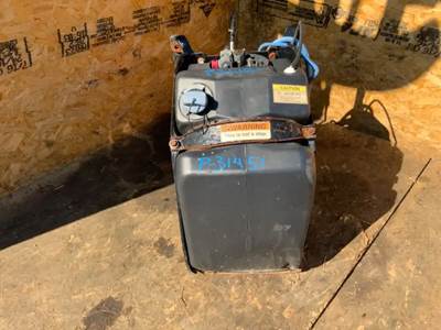 Freightliner Cascadia 125 DEF Tank