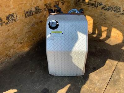 Freightliner Cascadia 125 DEF Tank