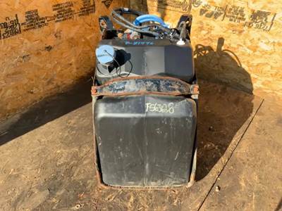 Freightliner Cascadia 125 DEF Tank