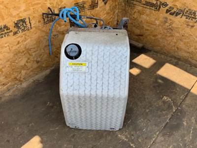 Freightliner Cascadia 125 DEF Tank