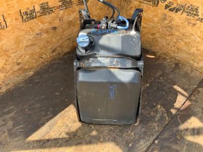 Freightliner Cascadia 125 DEF Tank