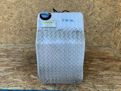 Freightliner Cascadia 125 DEF Tank