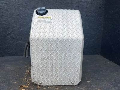 Freightliner Cascadia 125 DEF Tank