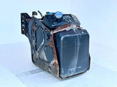 Freightliner Cascadia 125 DEF Tank