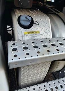 Freightliner Cascadia 125 DEF Tank