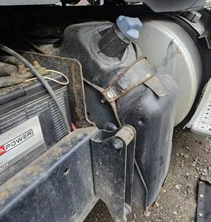 Freightliner Cascadia 125 DEF Tank