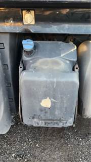 Freightliner Cascadia 125 DEF Tank