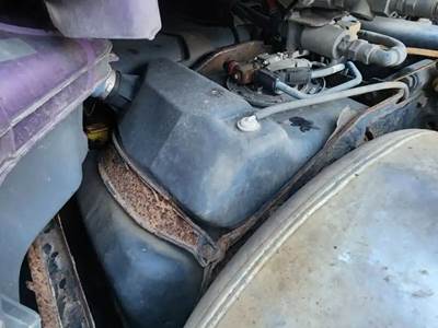 Freightliner Cascadia 125 DEF Tank