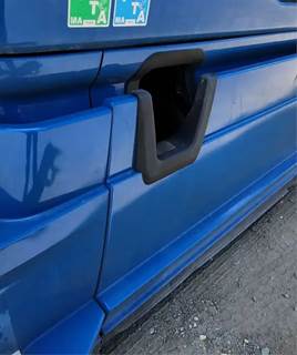 Freightliner Cascadia 126 DEF Tank