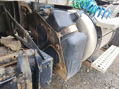 Freightliner Cascadia 126 DEF Tank