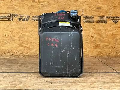 Freightliner Cascadia 126 DEF Tank