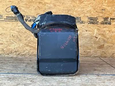 Freightliner Cascadia 126 DEF Tank