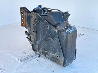 Freightliner Cascadia 126 DEF Tank