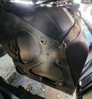 Freightliner Cascadia 126 DEF Tank