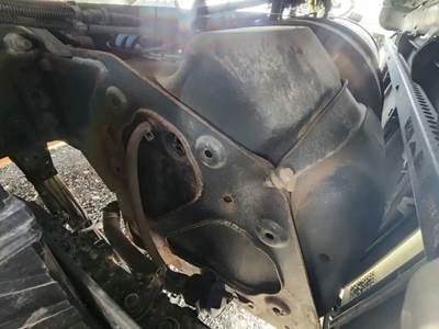 Freightliner Cascadia 126 DEF Tank