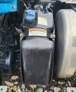 Freightliner Cascadia 126 DEF Tank