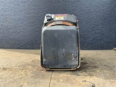 Freightliner Cascadia 132 DEF Tank