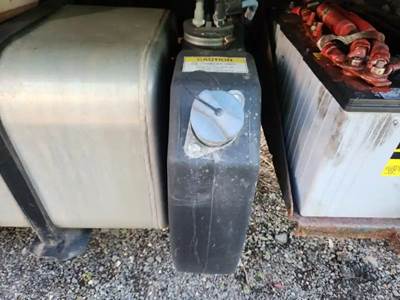 Freightliner M2 106 DEF Tank