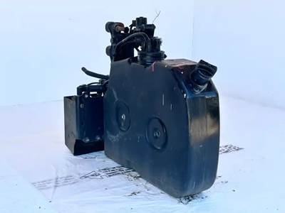 Freightliner M2 106 DEF Tank