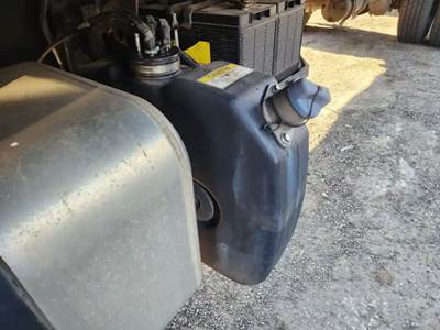 Freightliner M2 106 DEF Tank