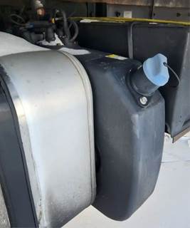 Freightliner M2 106 DEF Tank