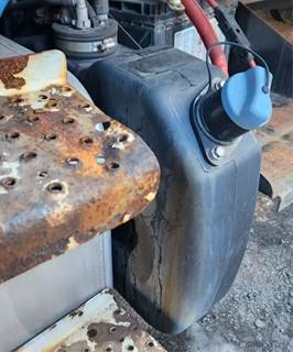 Freightliner M2 106 DEF Tank