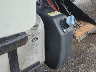 Freightliner M2 106 DEF Tank