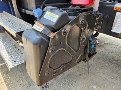 Freightliner M2 106 DEF Tank