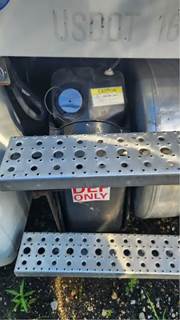 Freightliner M2 112 DEF Tank for a 2017 Freightliner M2 112 Medium Duty