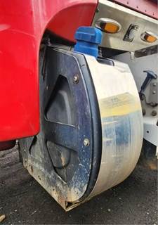 International 9900i DEF Tank