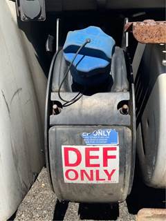 International DuraStar 4300 DEF Tank