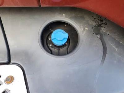 International LT625 DEF Tank