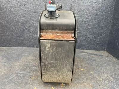 International LT625 DEF Tank