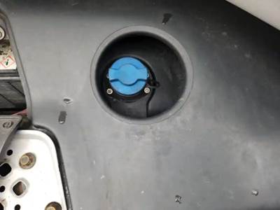 International LT625 DEF Tank