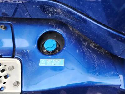 International LT625 DEF Tank