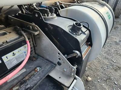 International LT625 DEF Tank