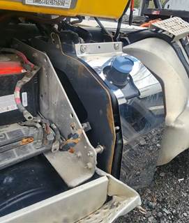 International LT625 DEF Tank