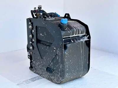 International LT625 DEF Tank