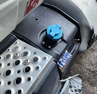 International LT625 DEF Tank