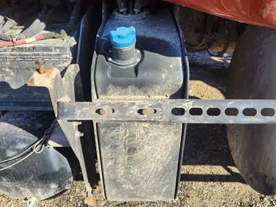 International LT625 DEF Tank