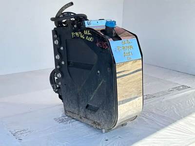 International RH613 DEF Tank