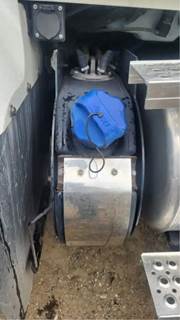 International WorkStar 7500 DEF Tank