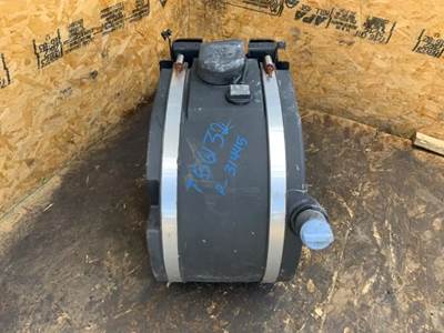 Kenworth T680 DEF Tank