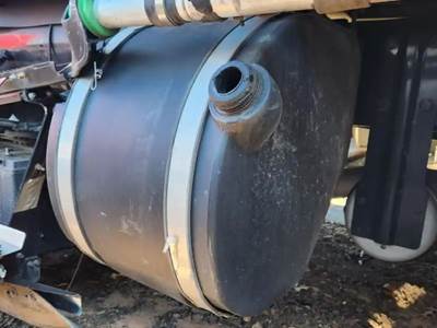 Kenworth T680 DEF Tank