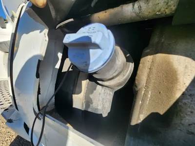 Kenworth T680 DEF Tank